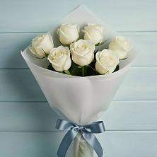 Букет 7 Белых роз Эдлесс Лав в Тогучине