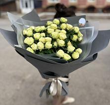 Букет Белые кустовые розы Солинеро в Тогучине