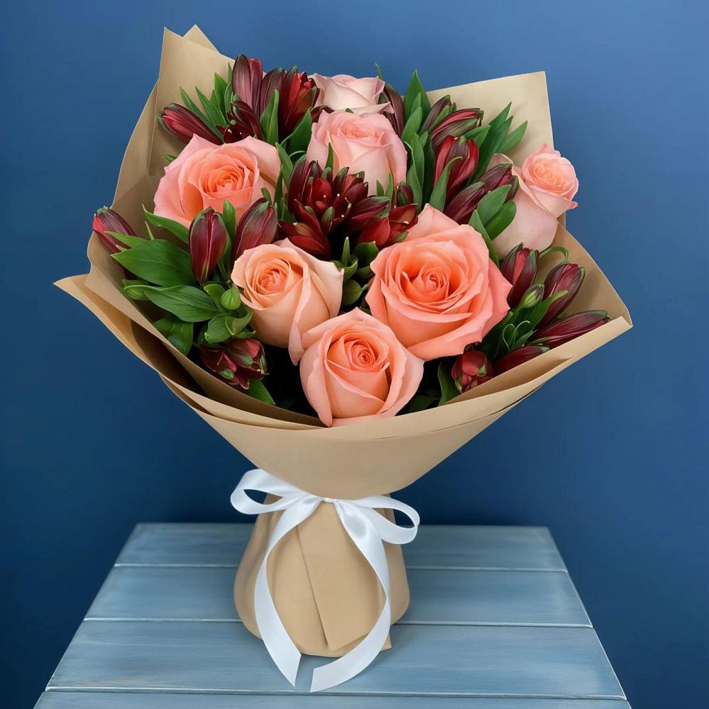 Букет цветов из: Розы и Альстромерии в Тогучине