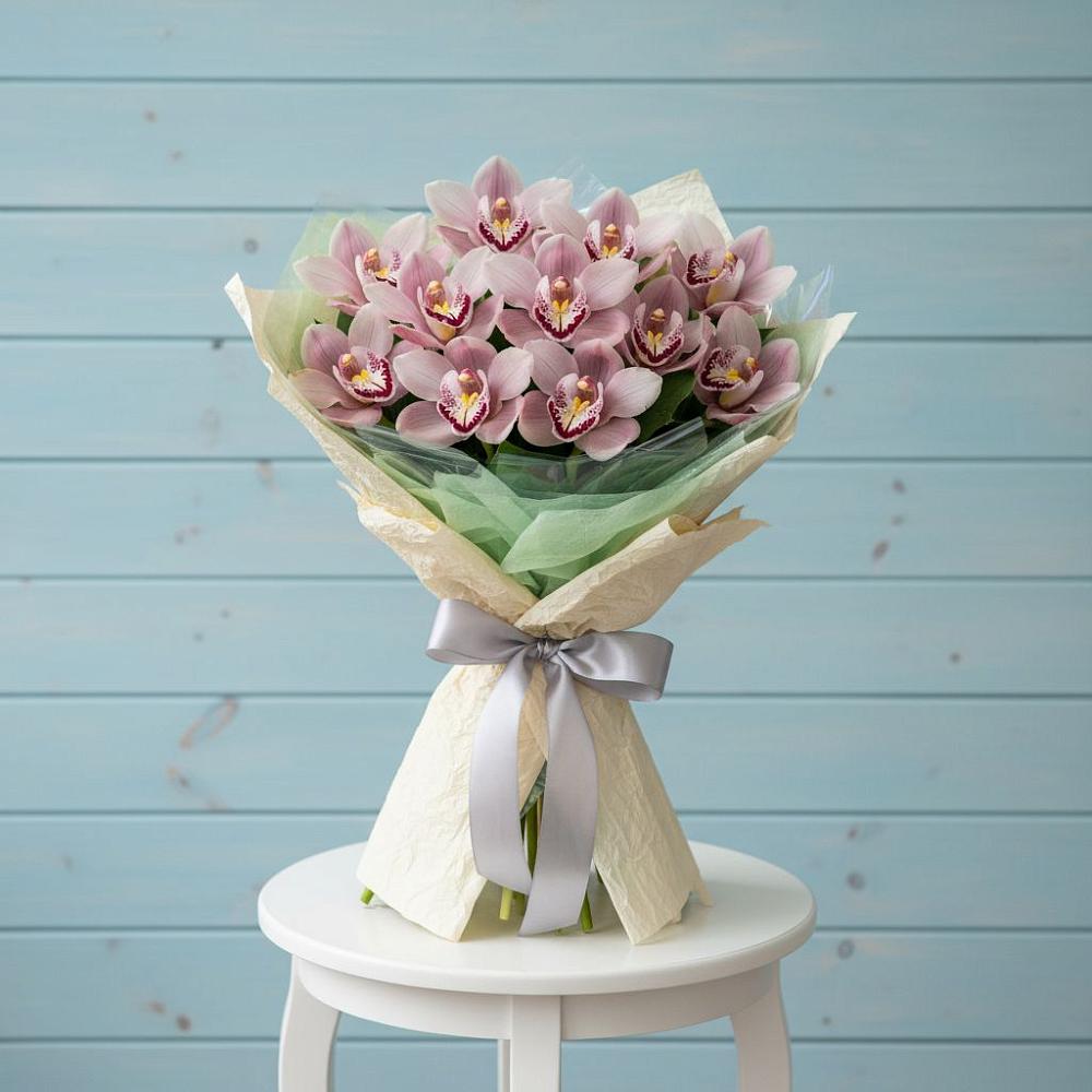 Букет цветов из: Орхидеи и Розы в Тогучине