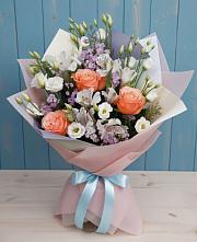 Букет цветов из:  Лизиантусы, Розы, Альстромерии и Гипсофила в Тогучине