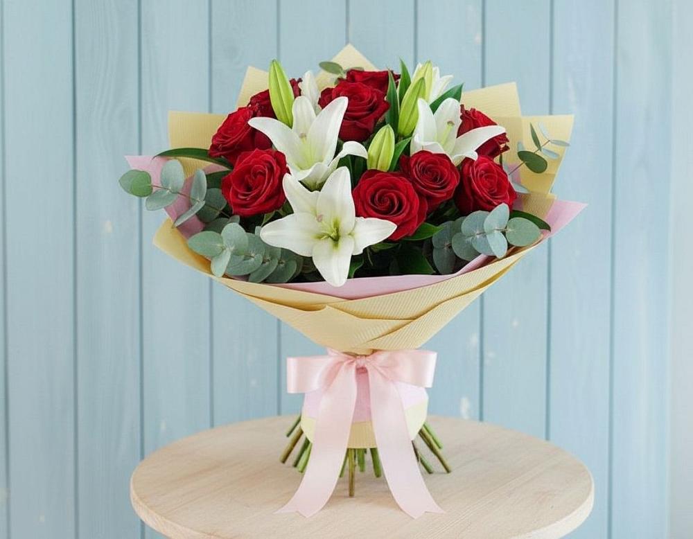 Букет цветов из: Лилии и Розы в Тогучине